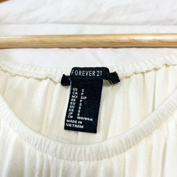 NWOT Forever 21 White Off-Shoulder Crop Top Small Lace Trim Boho Peasant Style - Picture 3 of 5